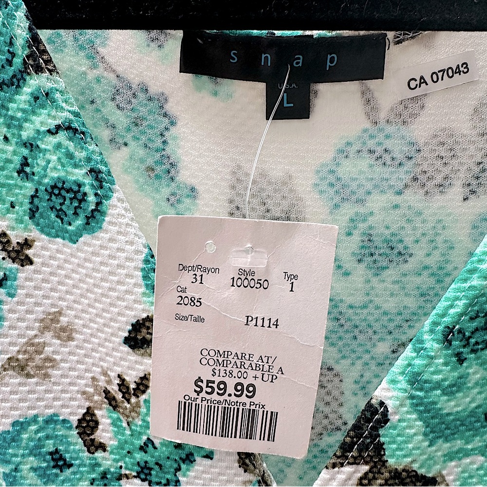 NWT - Aqua and White Floral Rose Cut Out Flare Cocktail Dress - Picture 6 of 8